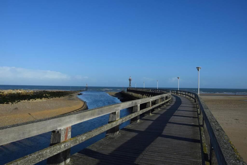 Studio 24 - Coucher De Soleil & Vue Mer Courseulles-sur-Mer Exterior foto